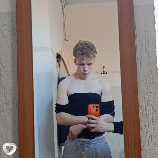 Глеб, 19, Тихвине — анкета №1769515
