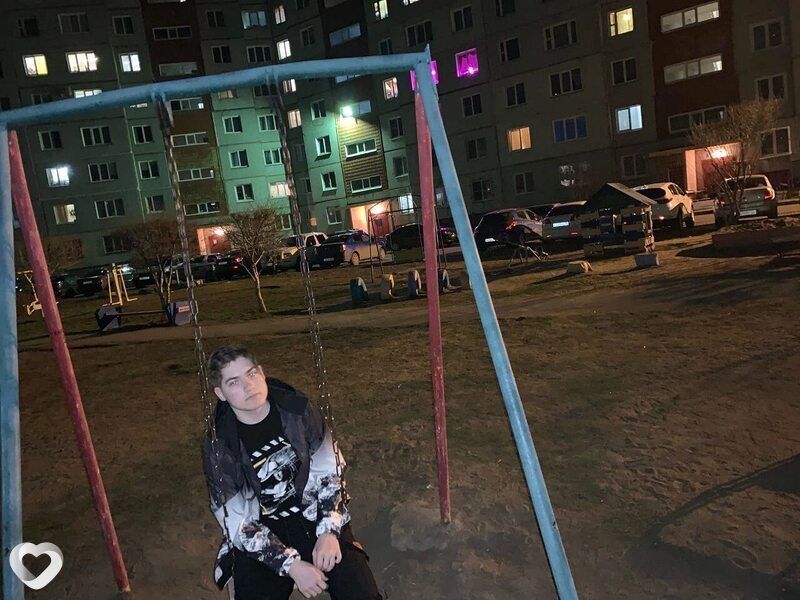 Максим, 22, Омске — анкета №1773890