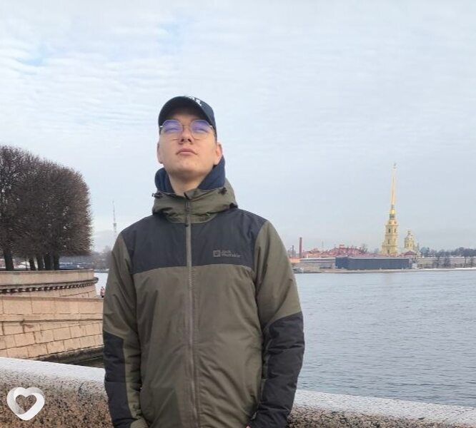 Стас, 19, Санкт-Петербурге — анкета №1776072