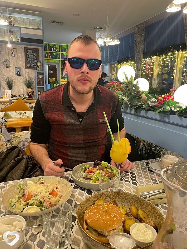 Артем, 27, Астрахани — анкета №1776213