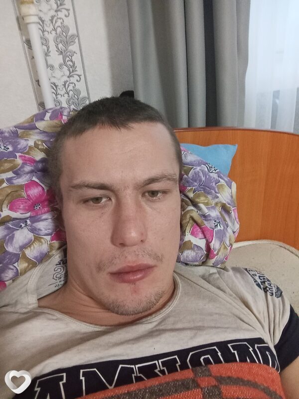 Юрий, 28, Москве — анкета №1779650