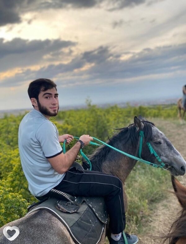 Хан, 22, Шахтах — анкета №1780352