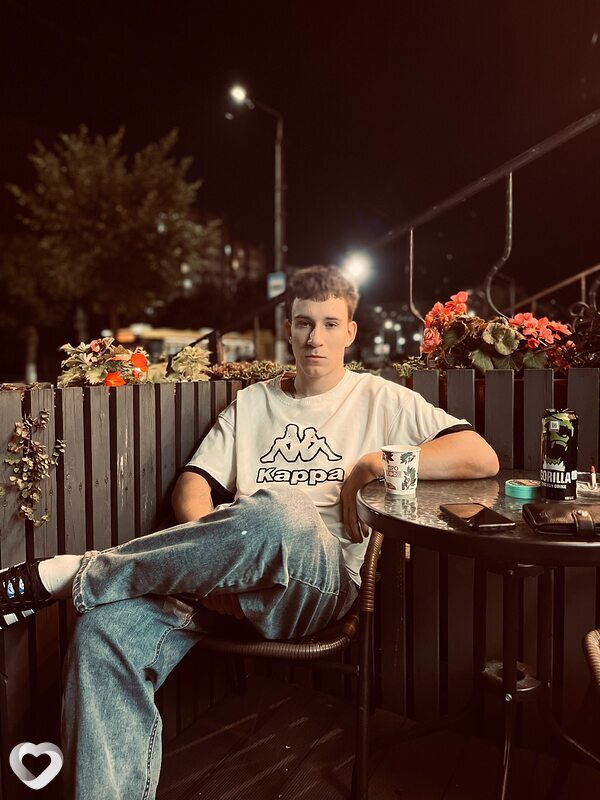 Сергей, 21, Минске — анкета №1780740