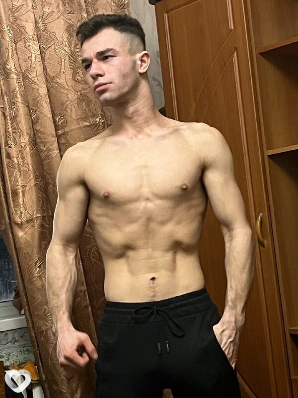 Ярик, 23, Орёл — анкета №1781776