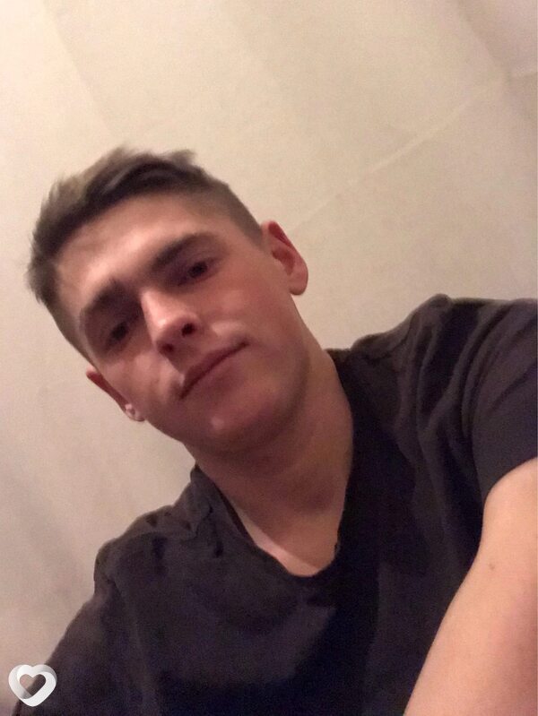 Влад, 25, Заполярном — анкета №1781558