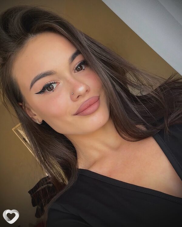 Вика, 24, Екатеринбурге — анкета №1781980