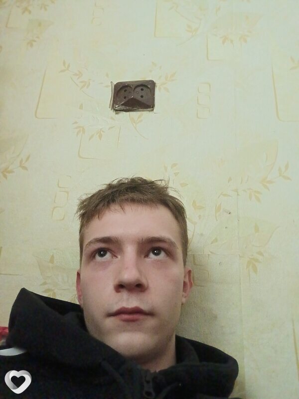 Илья, 21, Воронеже — анкета №1783084