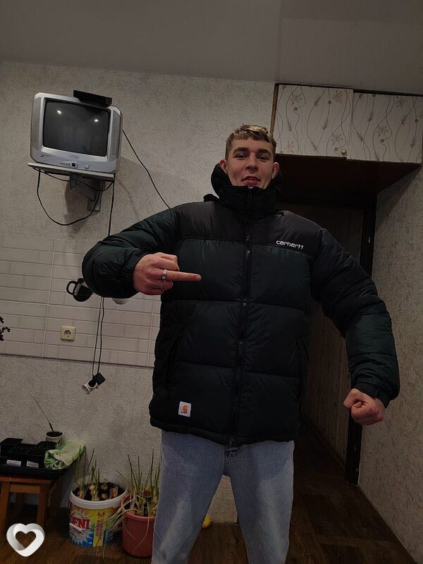 Артём, 23, Барановичах — анкета №1783745