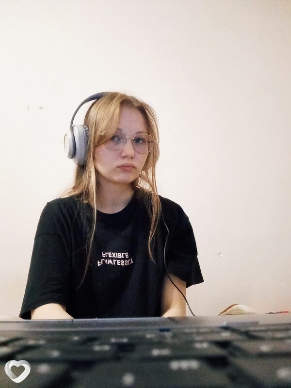 Аня, 20, Чите — анкета №1785516