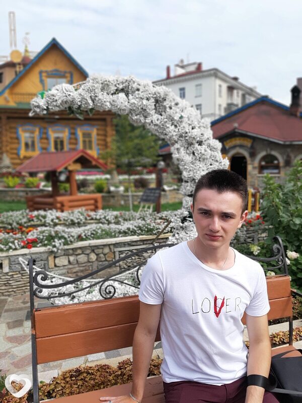 Андрей, 26, Новосибирске — анкета №1786226