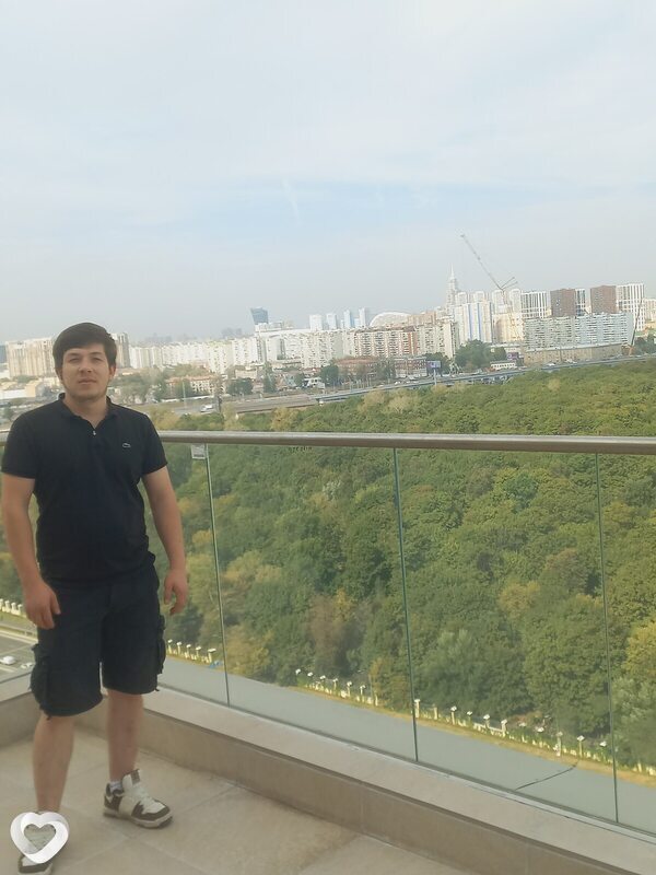 Умеджон, Москва