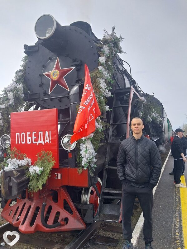 Роман, 21, Екатеринбурге — анкета №1789000
