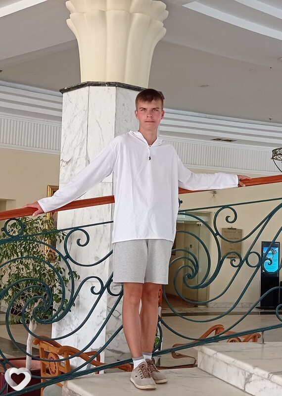 Артем, 22, Витебске — анкета №1789507