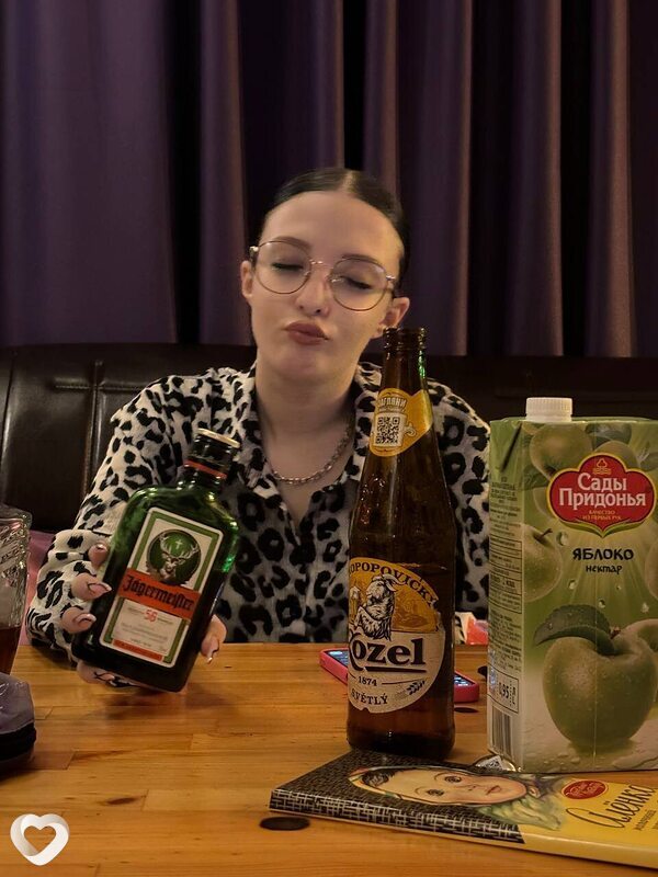 Карина, 19, Новосибирске — анкета №1790053