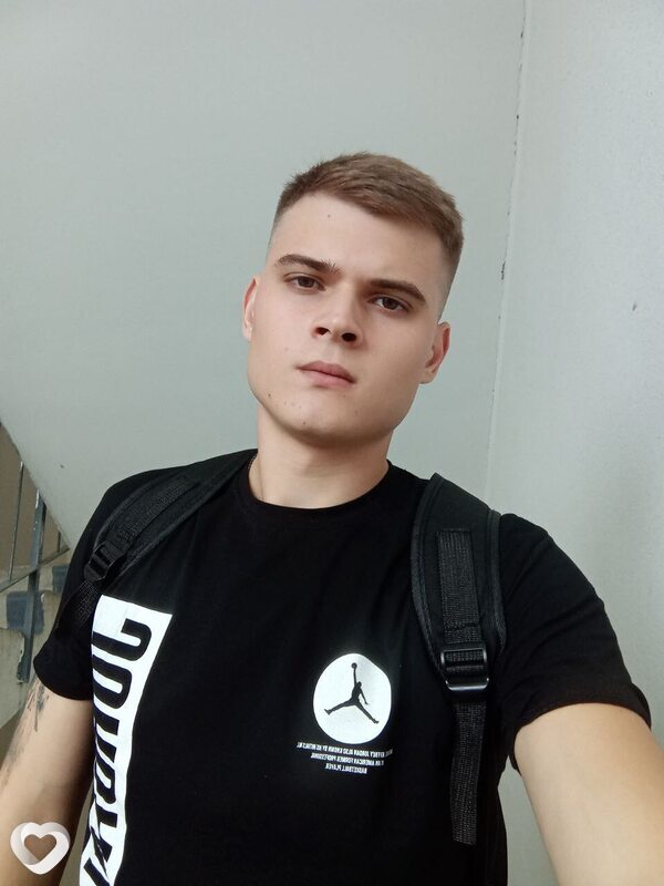 Виктор, 24, Донецке — анкета №1789864