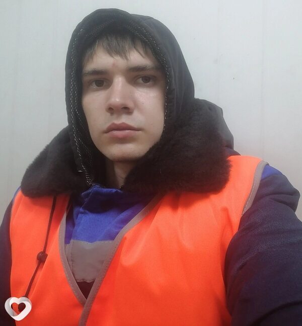 Андрей, 21, Железногорске — анкета №1790563