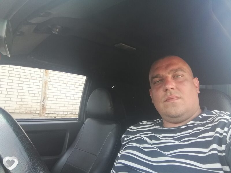 Максим, Тихвин
