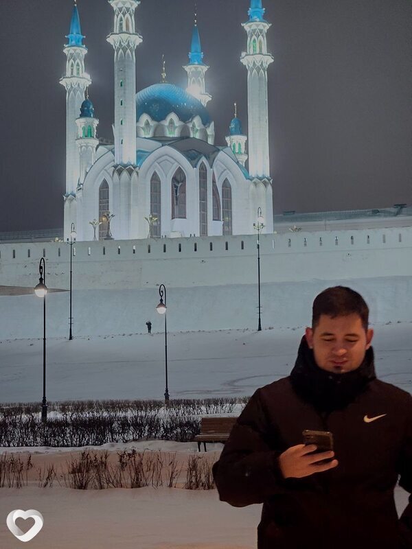 Булат, 27, Москве — анкета №2098103