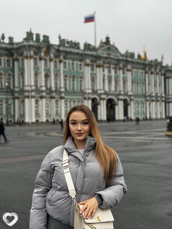 Алёна, 22, Москве — анкета №1793584