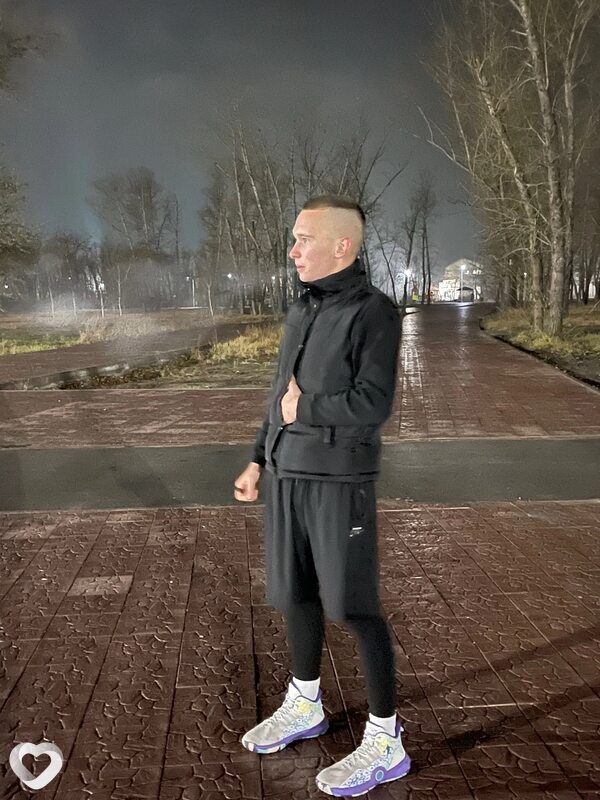 Виктор, Карасук