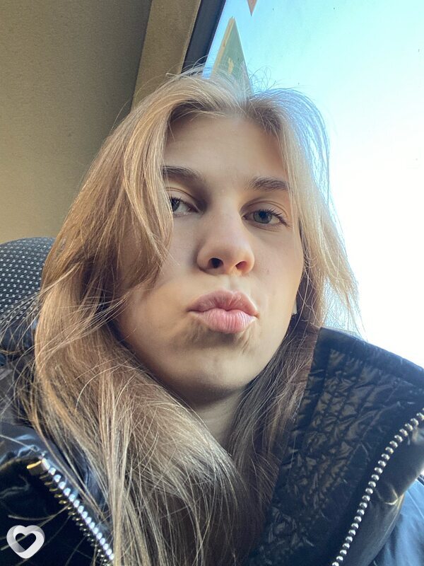 Елена, 19, Москве — анкета №1794251
