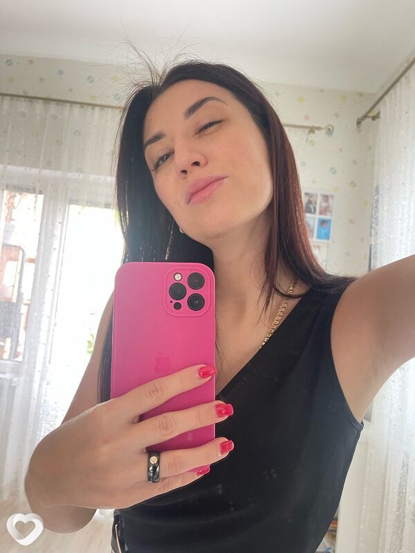 Яна, Ялта