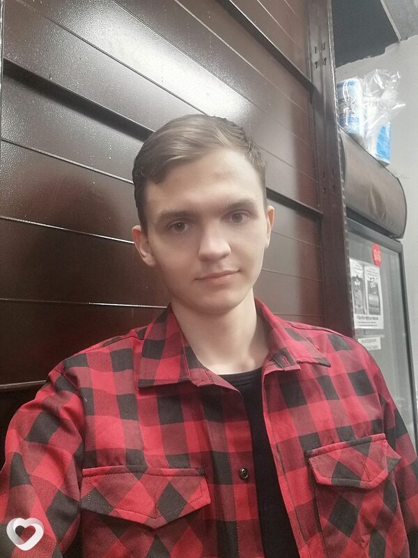 Максим, 20, Хабаровске — анкета №1795274