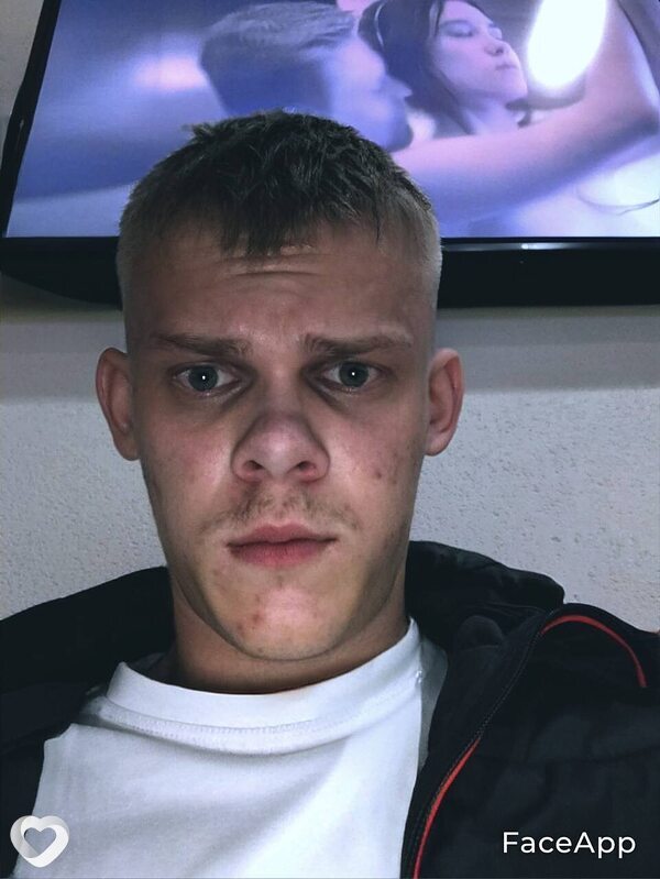 Андрей, 21, Димитровграде — анкета №1795632