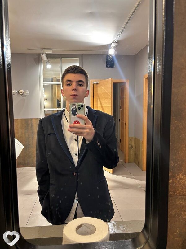 Богдан, 20, Калининграде — анкета №1795924
