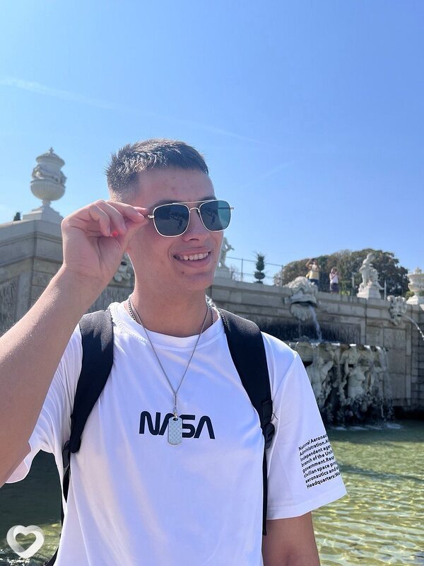 Саша, Брно
