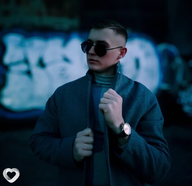 Александр, 26, Артеме — анкета №1796936