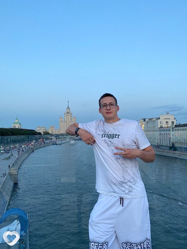 Илья, 23, Москве — анкета №1798111