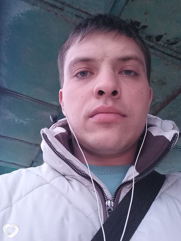 Юрий, 29, Бийске — анкета №1799142