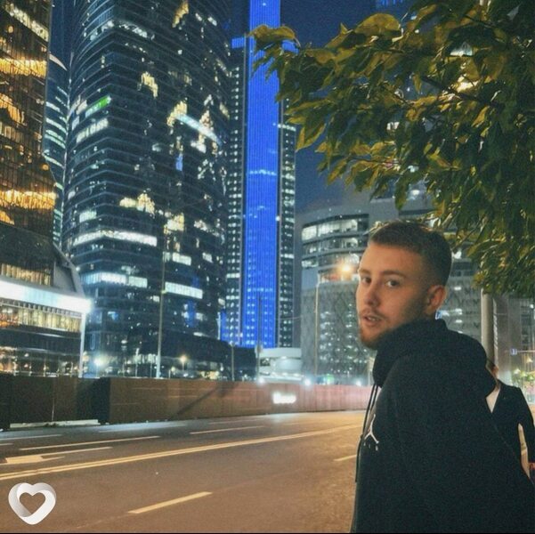 Ярик, 21, Рогачев — анкета №1799557