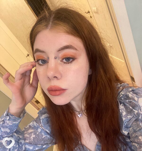 Анюта, 23, Санкт-Петербурге — анкета №1801511
