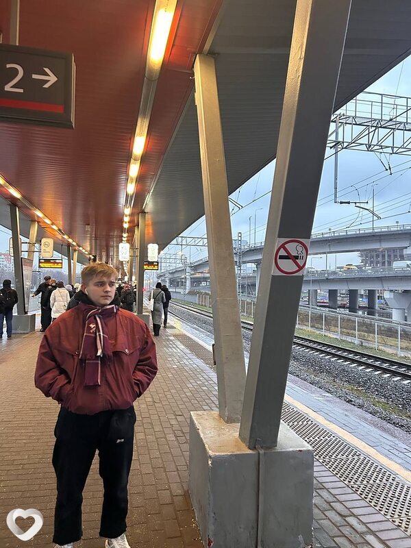 Антон, 22, Москве — анкета №1801376