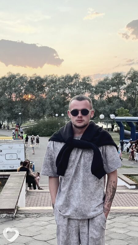 Илья, 21, Гродно — анкета №1801783