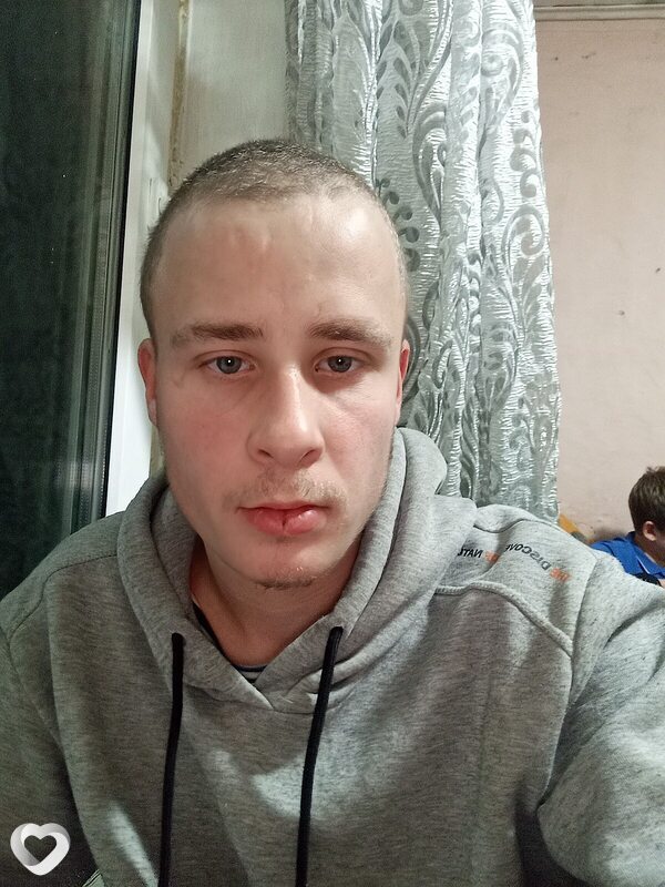 Сергей, 23, Бийске — анкета №1802121