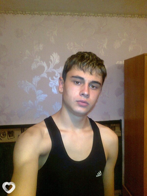 Андрей, 20, Черновцах — анкета №1802206
