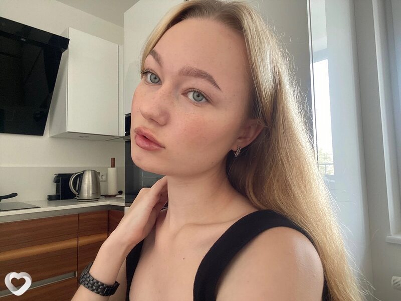 Алиса, 21, Санкт-Петербурге — анкета №1802184