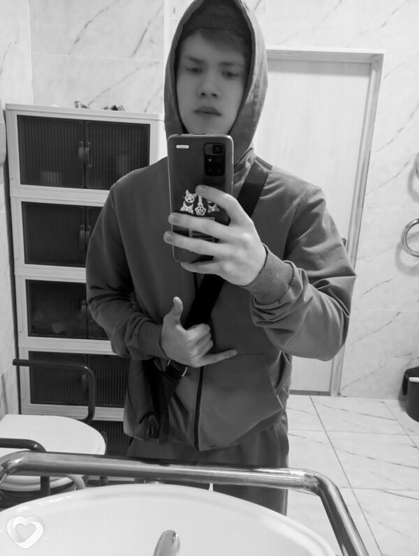 Максим, 19, Астане — анкета №1802661