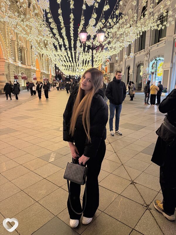 Полина, 24, Москве — анкета №1803019