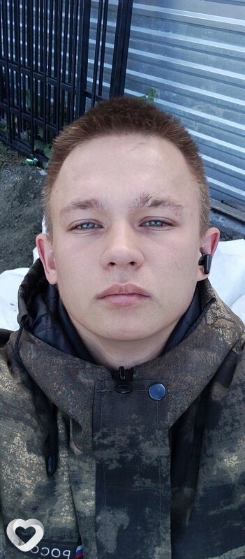 Виктор, 21, Зыряновск — анкета №1803090