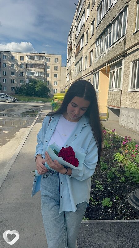 Анна, 22, Екатеринбурге — анкета №1805476