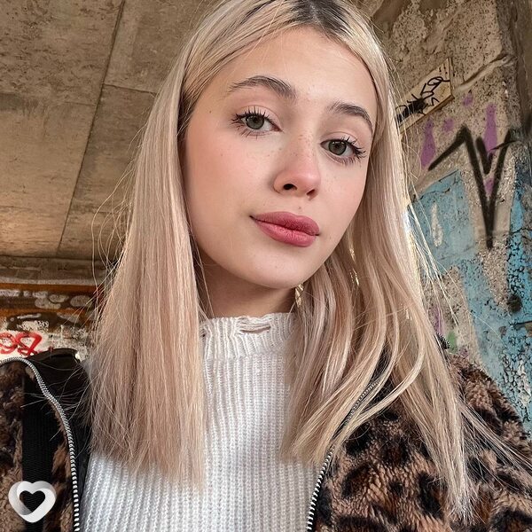 Настя, 20, Нижнекамске — анкета №1806200