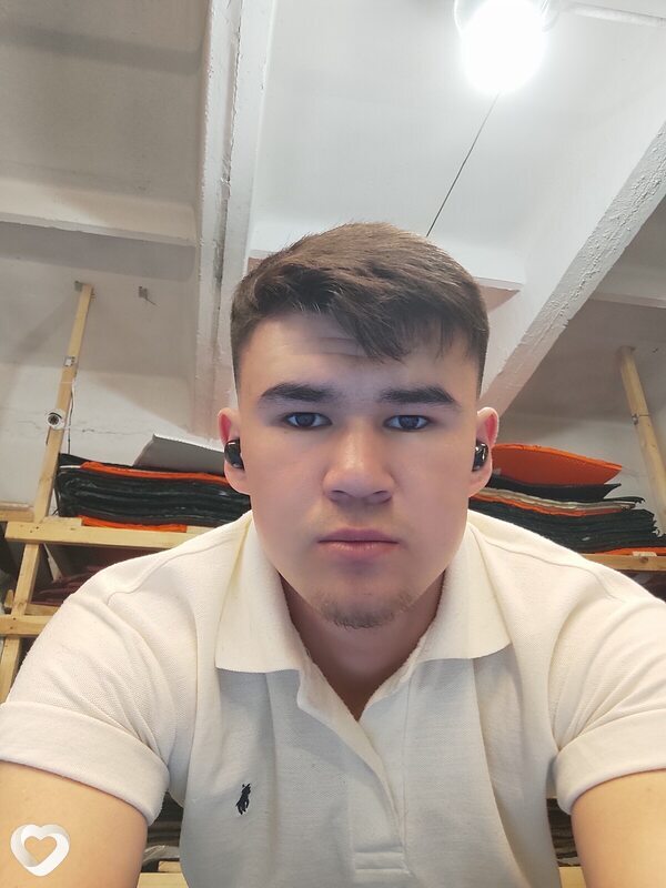 Эдмонд, 22, Москве — анкета №1807183