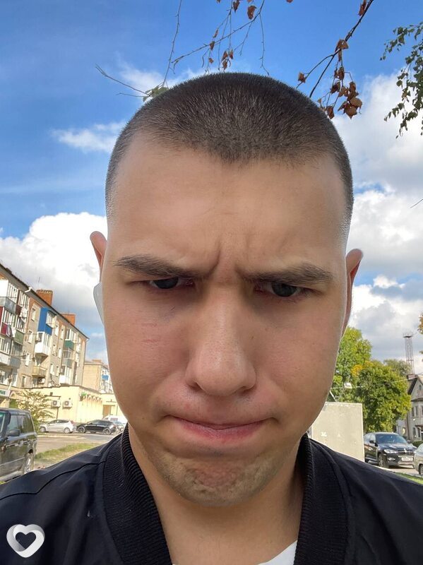 Женя, 21, Москве — анкета №1807429