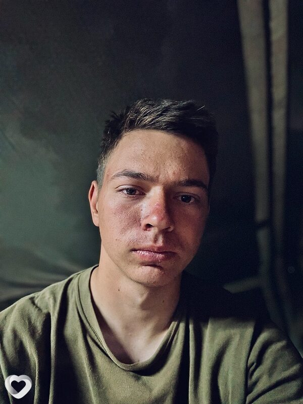 Михаил, 21, Кореновске — анкета №1807303