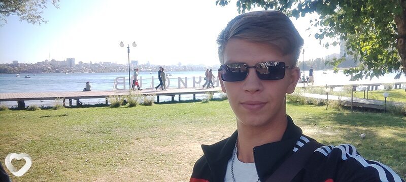 Максим, 20, Воронеже — анкета №1807452