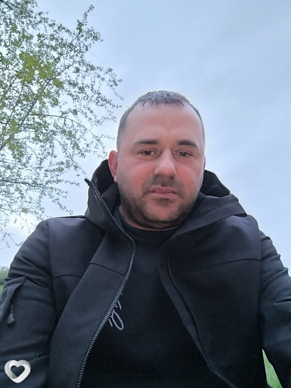 Олег, 41, Прага — анкета №1809007